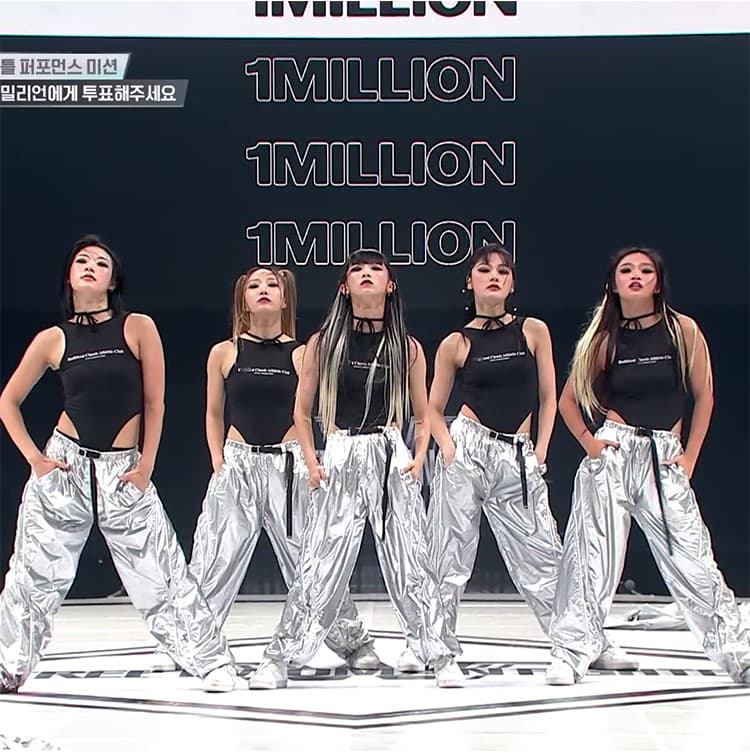ダンス衣装 ミラーボール風スポーツセットアップ