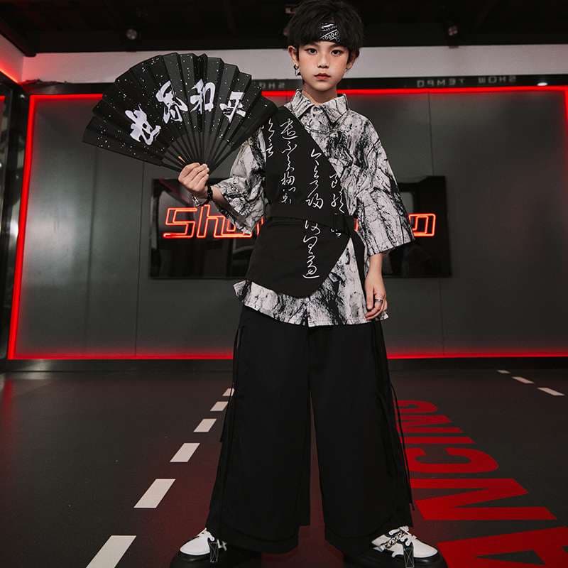 筆文字デザイン 和モダン ダンス衣装