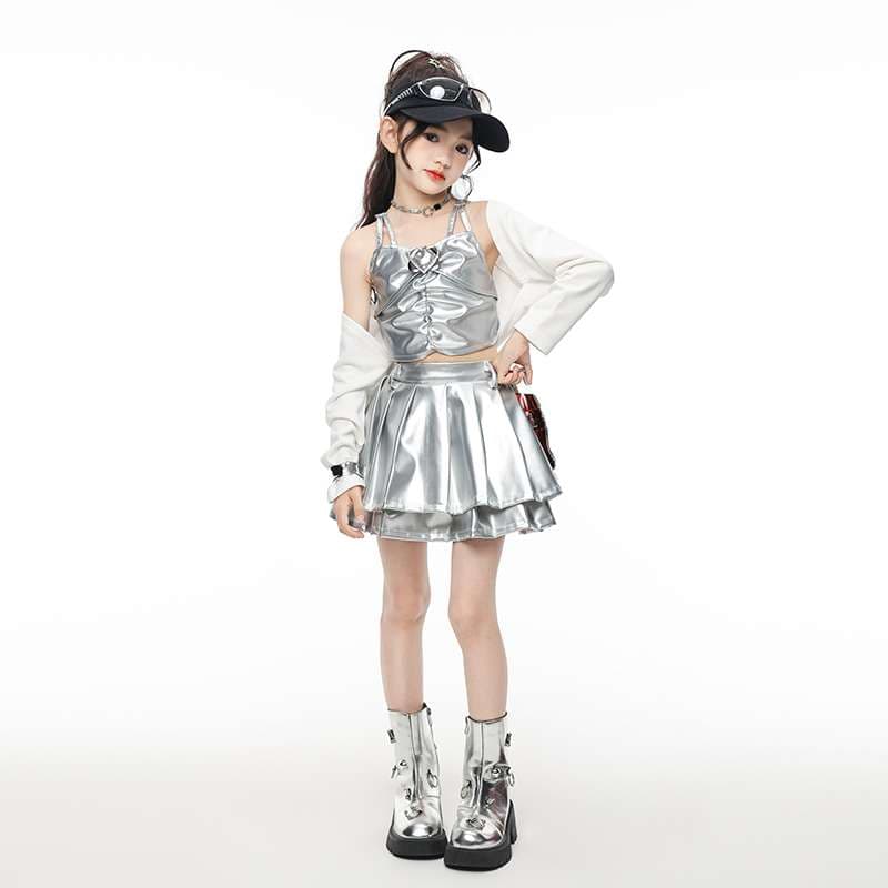 キラキラ輝くアイドル風ダンス衣装