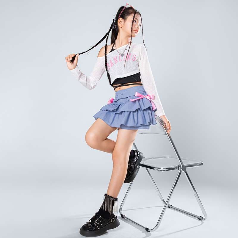 キュートなフリルスカートセットアップダンス衣装