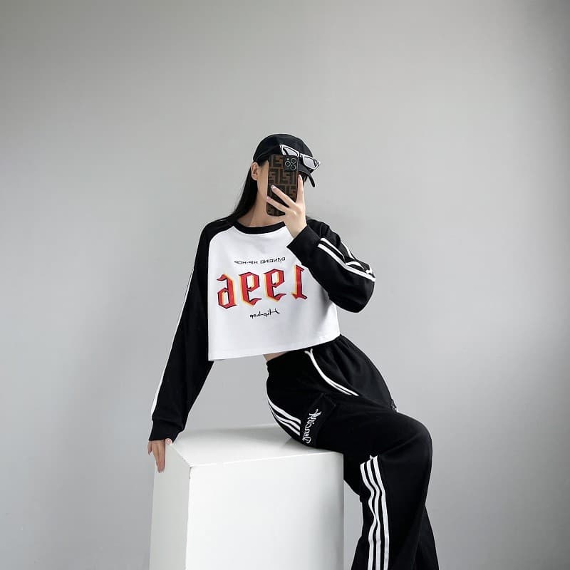 ダンス衣装 韓国風ストリート系クロップトップセットアップ