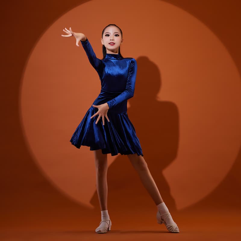 ダンス衣装 ダンス衣装 ベルベットフレア ラテンドレス