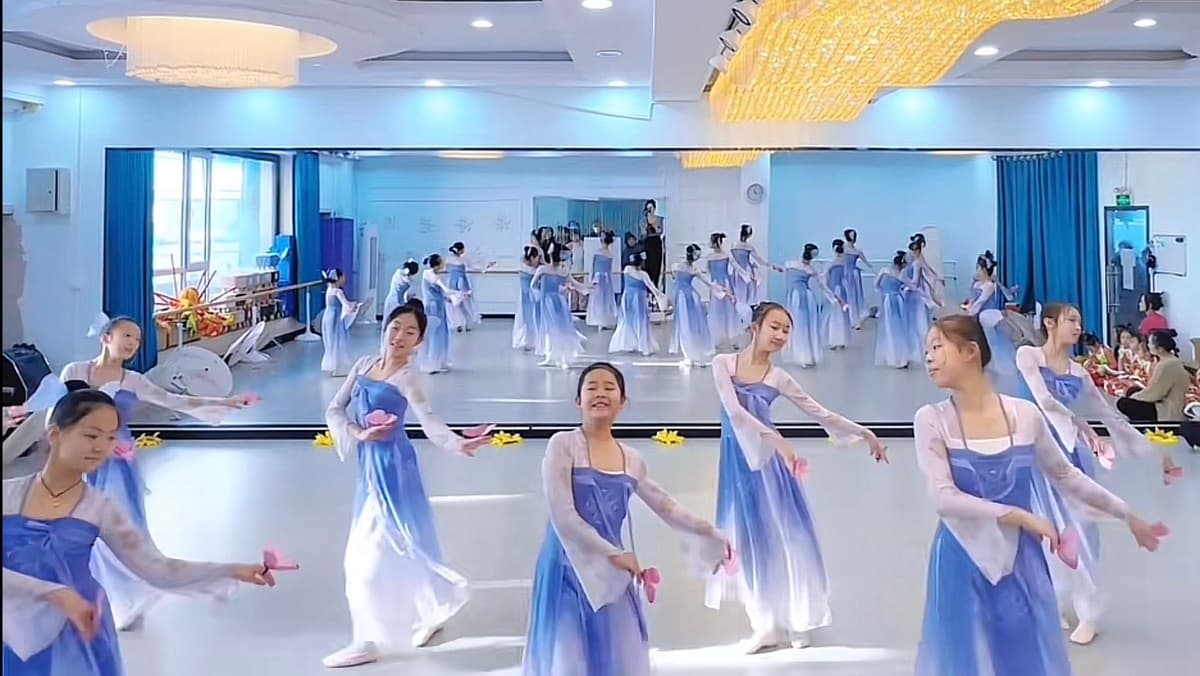 ダンス衣装 ダンス衣装 優雅な舞姫風チュールワンピース